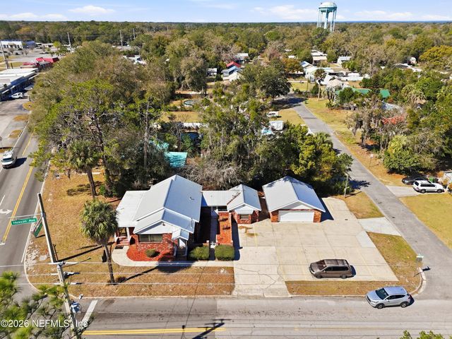 2400 CRILL Avenue, Palatka, FL 32177