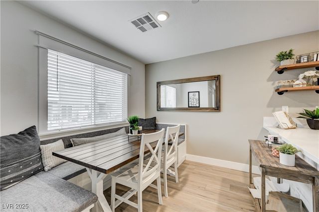 12106 Azure Gate Road 3, Las Vegas, NV 89183