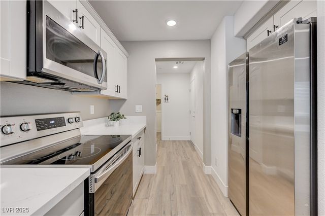 12106 Azure Gate Road 3, Las Vegas, NV 89183