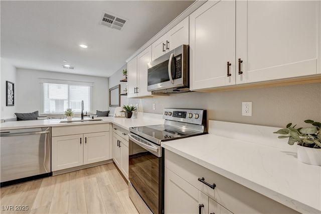 12106 Azure Gate Road 3, Las Vegas, NV 89183