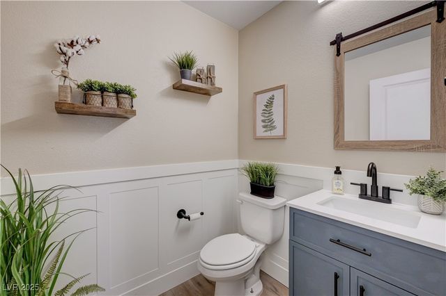 12106 Azure Gate Road 3, Las Vegas, NV 89183