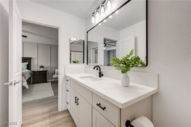 12106 Azure Gate Road 3, Las Vegas, NV 89183