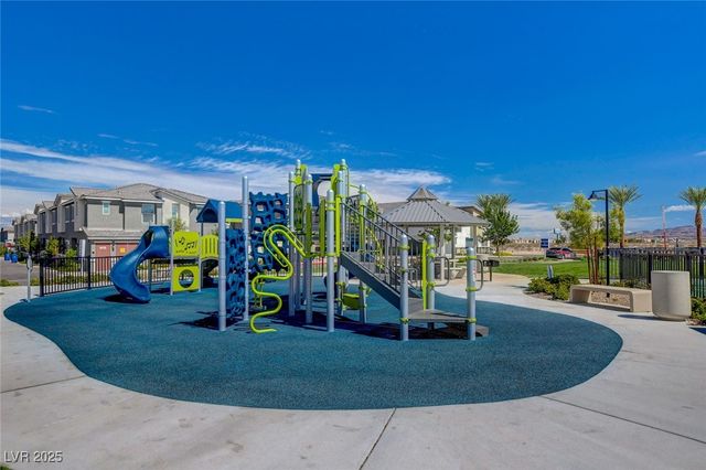 12106 Azure Gate Road 3, Las Vegas, NV 89183