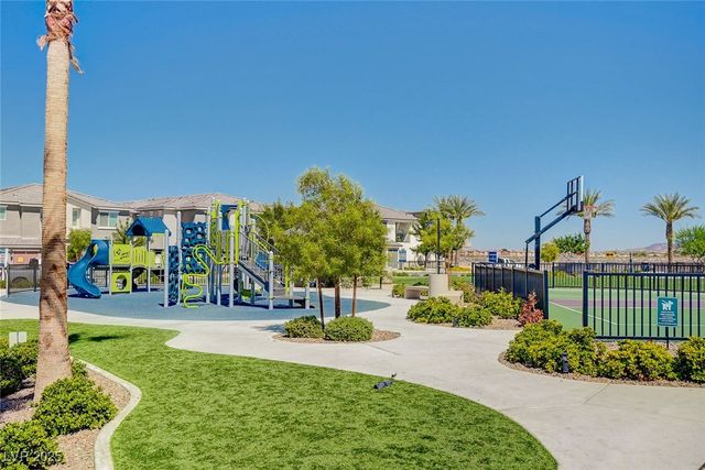 12106 Azure Gate Road 3, Las Vegas, NV 89183