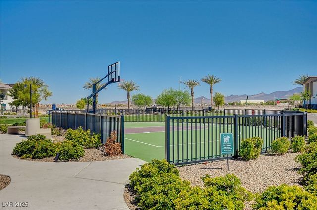 12106 Azure Gate Road 3, Las Vegas, NV 89183