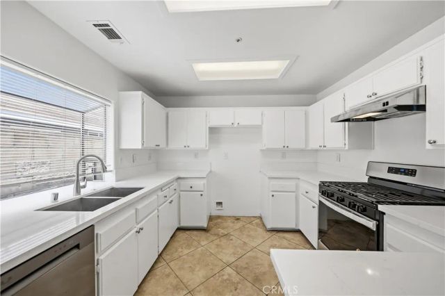 14325 Chesebro Court, Fontana, CA 92335