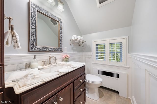 30 Edgewood Rd, Chatham Boro, NJ 07928