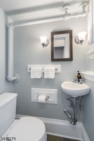 30 Edgewood Rd, Chatham Boro, NJ 07928