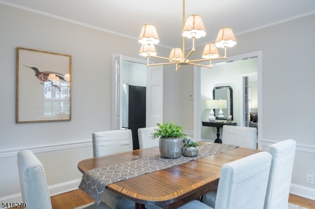 30 Edgewood Rd, Chatham Boro, NJ 07928