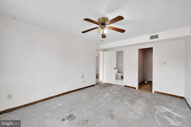 170 S JOHNSON ST, Harrisburg, PA 17112