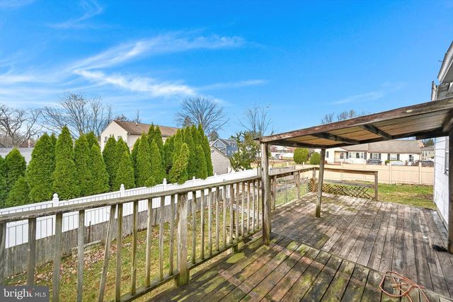 170 S JOHNSON ST, Harrisburg, PA 17112