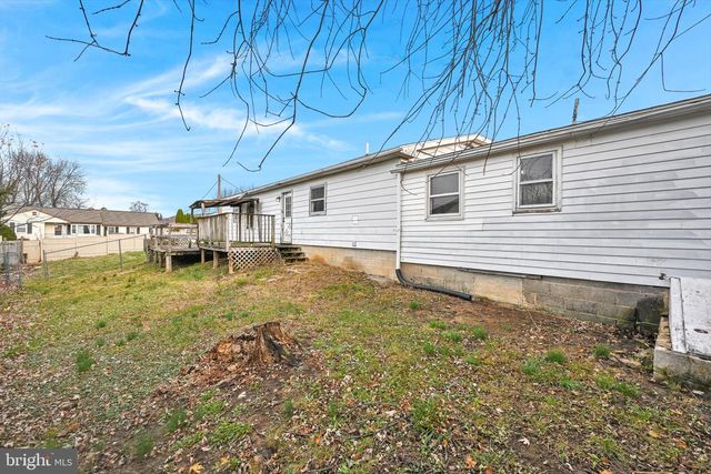 170 S JOHNSON ST, Harrisburg, PA 17112