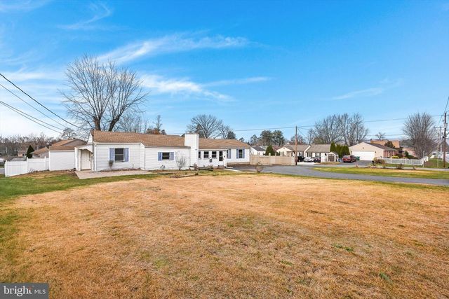 170 S JOHNSON ST, Harrisburg, PA 17112