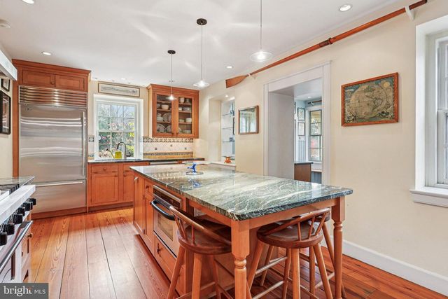 8720 PROSPECT AVE, Philadelphia, PA 19118