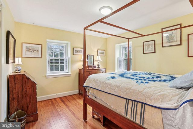 8720 PROSPECT AVE, Philadelphia, PA 19118