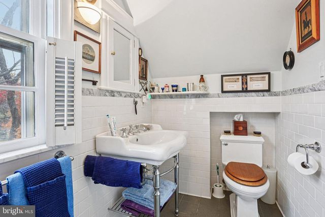 8720 PROSPECT AVE, Philadelphia, PA 19118