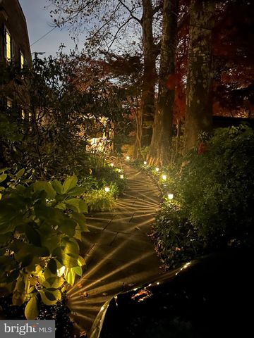 8720 PROSPECT AVE, Philadelphia, PA 19118