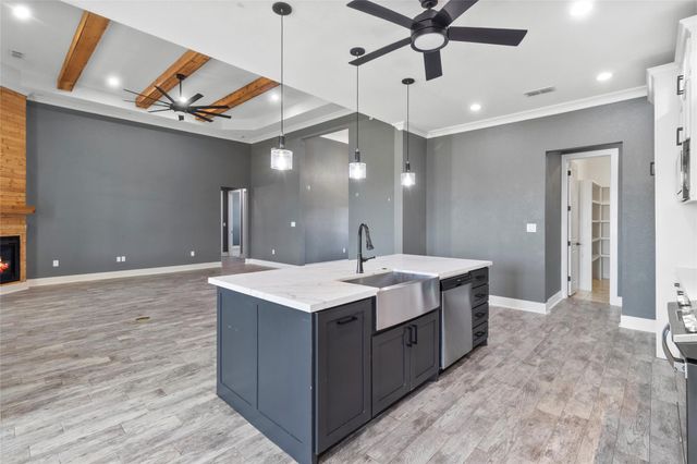 22010 Chenango Lake Drive, Angleton, TX 77515