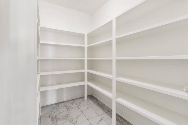 22010 Chenango Lake Drive, Angleton, TX 77515