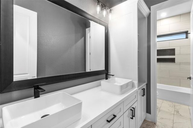 22010 Chenango Lake Drive, Angleton, TX 77515