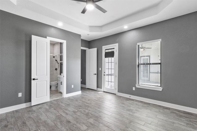 22010 Chenango Lake Drive, Angleton, TX 77515