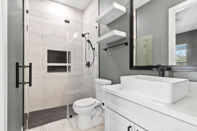 22010 Chenango Lake Drive, Angleton, TX 77515