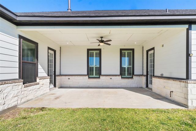22010 Chenango Lake Drive, Angleton, TX 77515