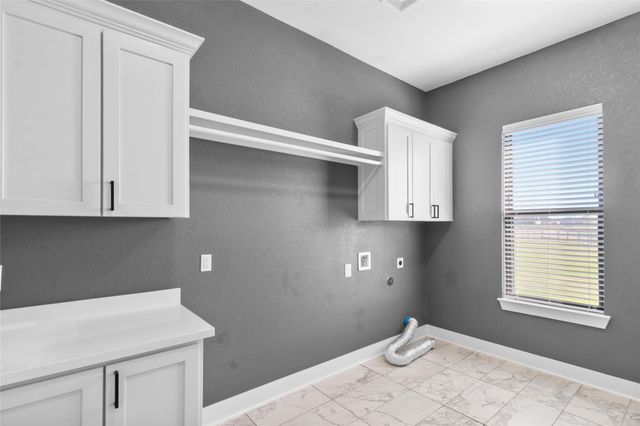 22010 Chenango Lake Drive, Angleton, TX 77515