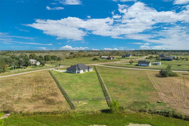 22010 Chenango Lake Drive, Angleton, TX 77515