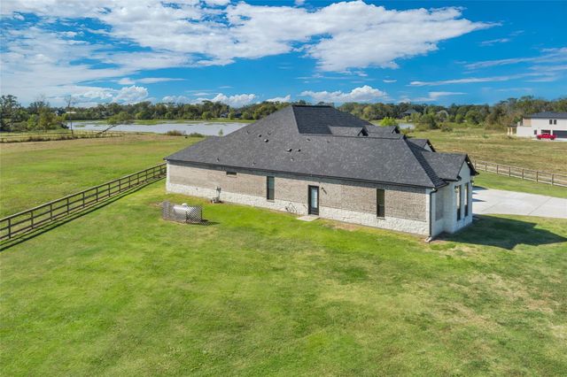 22010 Chenango Lake Drive, Angleton, TX 77515