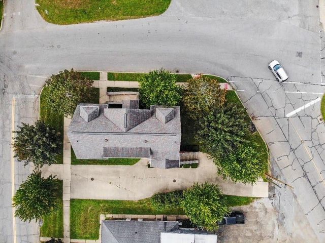330 N Sunnyside Avenue, South Bend, IN 46617