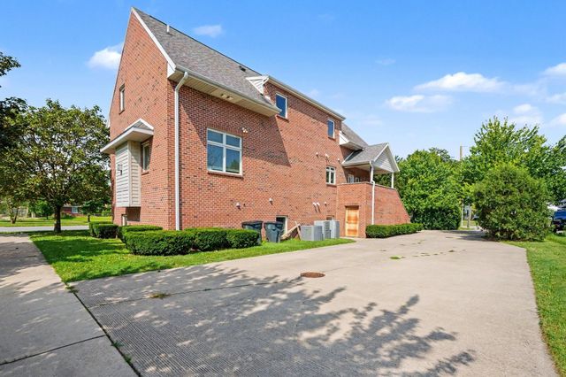 330 N Sunnyside Avenue, South Bend, IN 46617