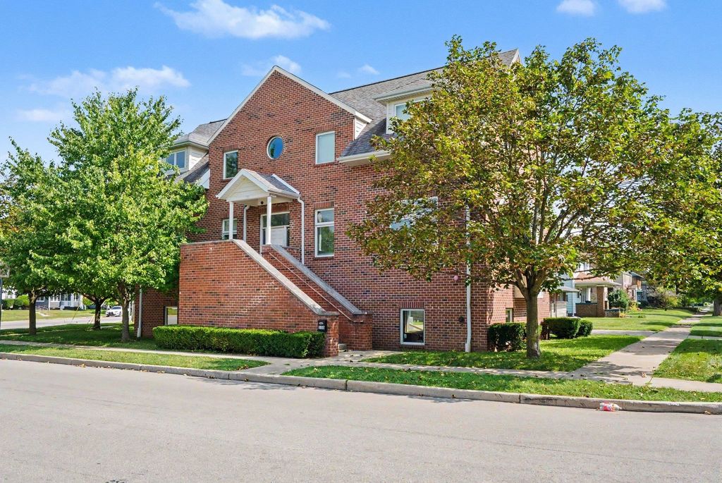 330 N Sunnyside Avenue, South Bend, IN 46617