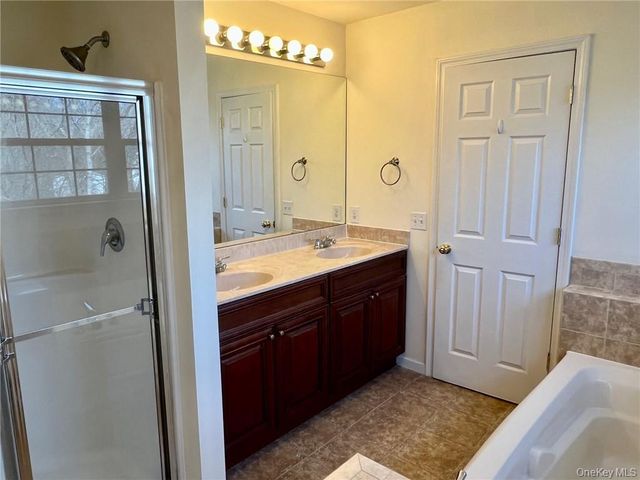 8 Seeley Bull Street 120, Monroe, NY 10950