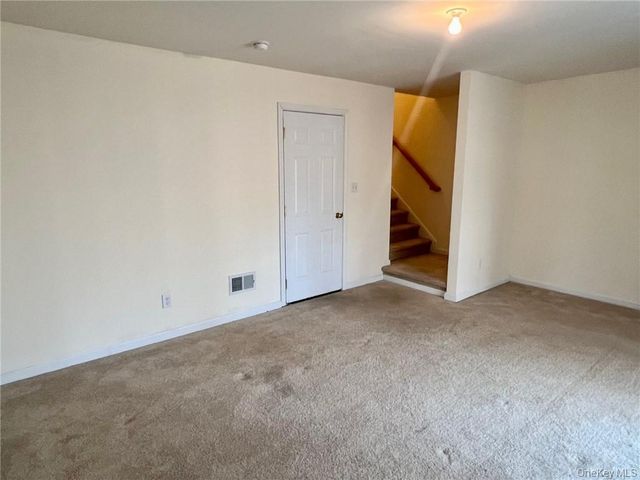 8 Seeley Bull Street 120, Monroe, NY 10950