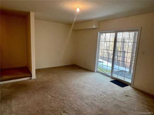 8 Seeley Bull Street 120, Monroe, NY 10950