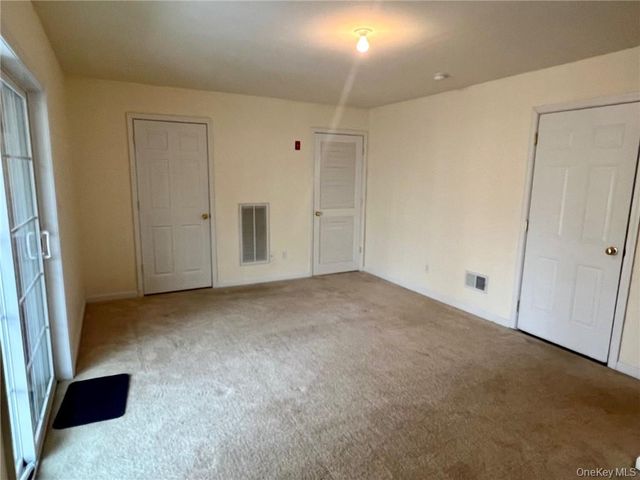 8 Seeley Bull Street 120, Monroe, NY 10950