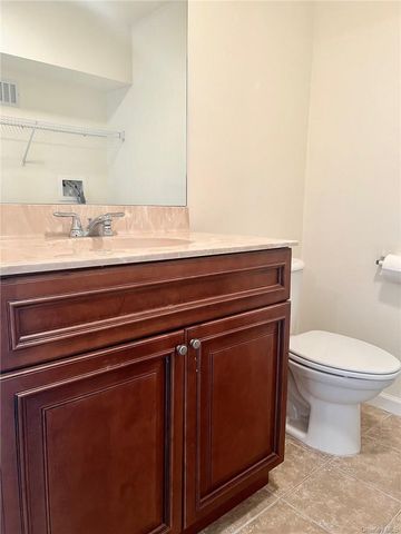 8 Seeley Bull Street 120, Monroe, NY 10950