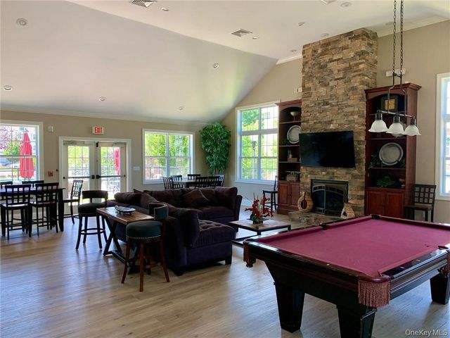 8 Seeley Bull Street 120, Monroe, NY 10950