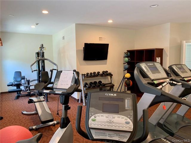 8 Seeley Bull Street 120, Monroe, NY 10950