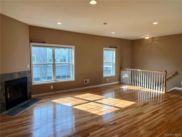 8 Seeley Bull Street 120, Monroe, NY 10950