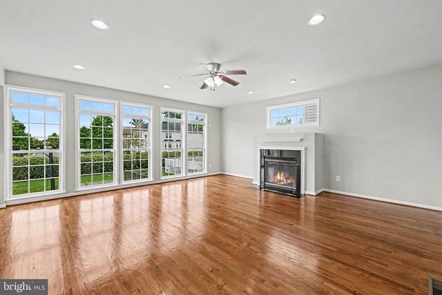 42047 PEPPERBUSH PL, Aldie, VA 20105
