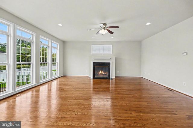 42047 PEPPERBUSH PL, Aldie, VA 20105