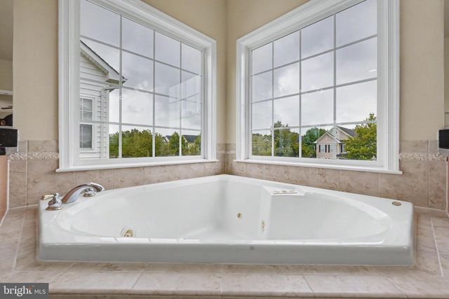 42047 PEPPERBUSH PL, Aldie, VA 20105