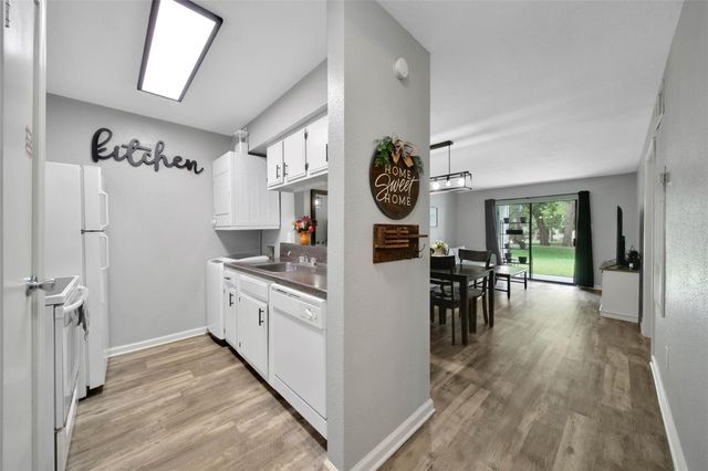13151 Walden Road 119, Montgomery, TX 77356