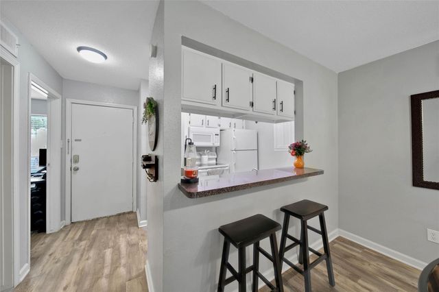 13151 Walden Road 119, Montgomery, TX 77356