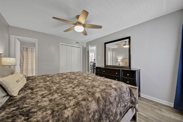 13151 Walden Road 119, Montgomery, TX 77356