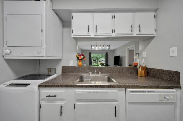 13151 Walden Road 119, Montgomery, TX 77356