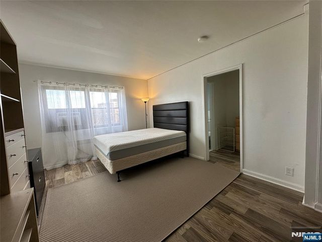 3071 Edwin Avenue 5H, Fort Lee, NJ 07024