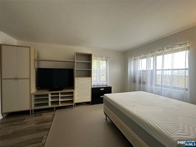 3071 Edwin Avenue 5H, Fort Lee, NJ 07024